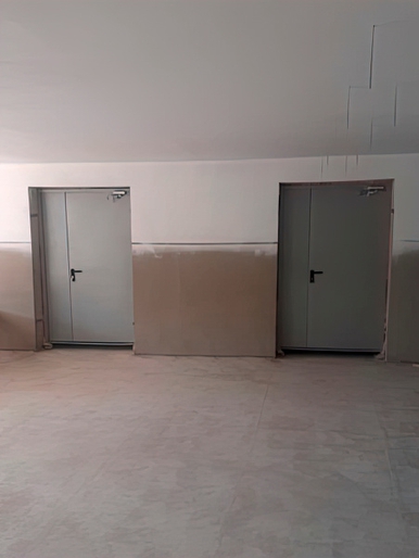 Двери для парковки (ул. Хованская) Двери для парковки (ул. Хованская)