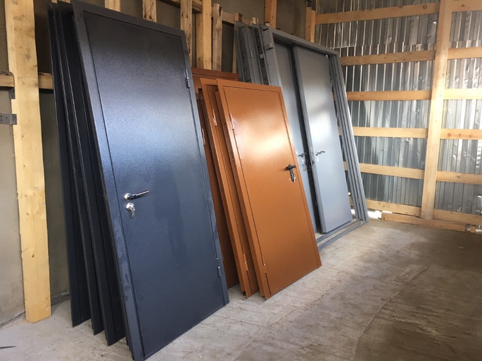 Однопольные и двупольные технические двери Однопольные и двупольные технические двери