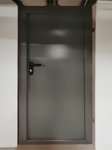 Нестандартная дверь, фото изнутри (эко-отель «Изумрудный Лес») Нестандартная дверь, фото изнутри (эко-отель «Изумрудный Лес»)