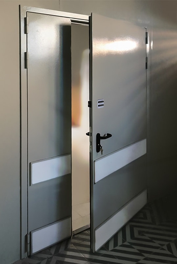 Полуторная дверь с кодовым замком (г. Королёв, ул. Горького, 14г) Полуторная дверь с кодовым замком (г. Королёв, ул. Горького, 14г)