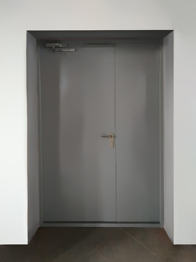 Установка огнестойкой двери (бизнес-центр на ул. Пермской) Установка огнестойкой двери (бизнес-центр на ул. Пермской)