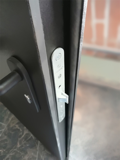 Замок с цилиндром (офисный центр, ул. 3-я Ямская Тверская) Замок с цилиндром (офисный центр, ул. 3-я Ямская Тверская)