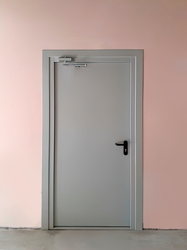 Дверь с доводчиком (г. Одинцово) Дверь с доводчиком (г. Одинцово)