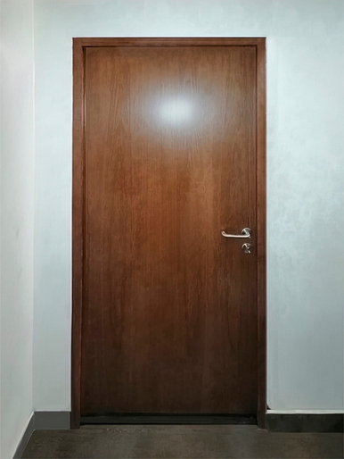 Дверь с МДФ, фото внутренней стороны (консульство, ул. Гончарная, 14)