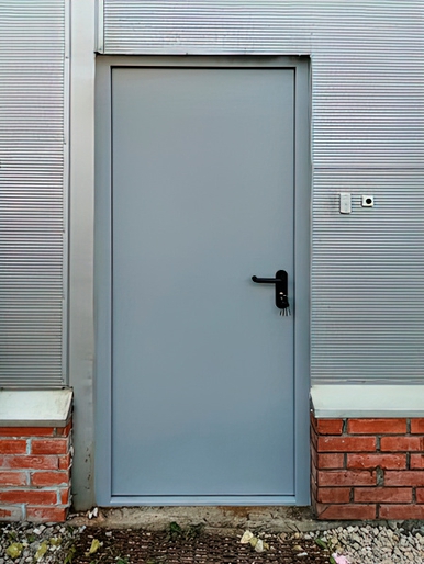 Дверь с открыванием внутрь (д. Лешково) Дверь с открыванием внутрь (д. Лешково)