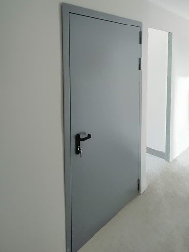 Однопольная дверь (общежитие, Ярославское шоссе, 5) Однопольная дверь (общежитие, Ярославское шоссе, 5)