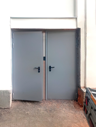 Одностворчатые двери (Карельский бульвар) Одностворчатые двери (Карельский бульвар)