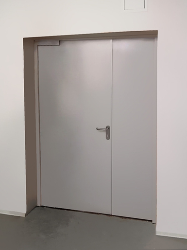 Огнеупорная полуторопольная дверь (г. Люберцы) Огнеупорная полуторопольная дверь (г. Люберцы)