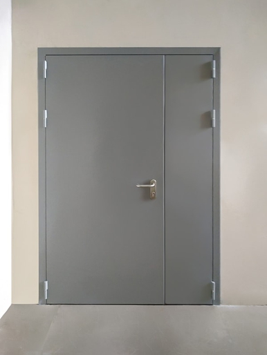 Полуторная дверь, фото лицевой стороны (ул. Пермская) Полуторная дверь, фото лицевой стороны (ул. Пермская)