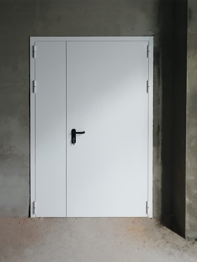 Полуторопольная дверь с внешней стороны (г. Люберцы) Полуторопольная дверь с внешней стороны (г. Люберцы)