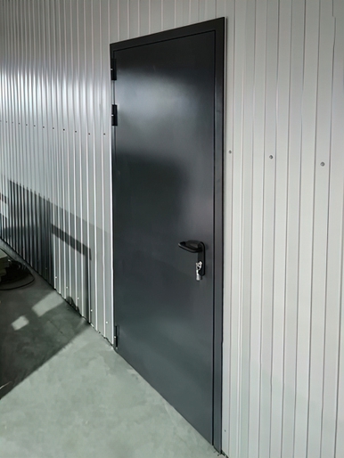 Противопожарная дверь (ул. Генерала Белобородова, 44) Противопожарная дверь (ул. Генерала Белобородова, 44)