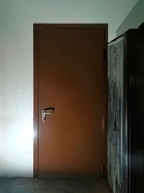 Противопожарная глухая дверь (консульство, ул. Гончарная, 14)