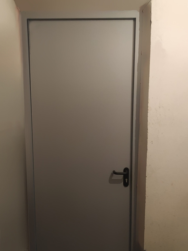 Внутренняя сторона двери (ул. Пенягинская, 12 к1) Внутренняя сторона двери (ул. Пенягинская, 12 к1)